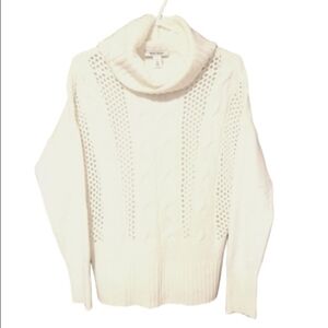 White House Black Market Sweater Cottagecore Turtleneck Cable Knit Long Sleeves